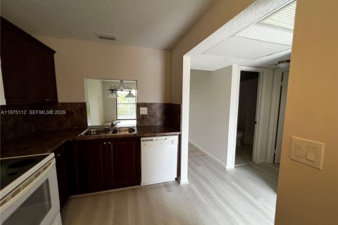 Copropriété à louer à Coral Springs, Floride: 2 chambres, 75.72 m2 № 2042739 - photo 5