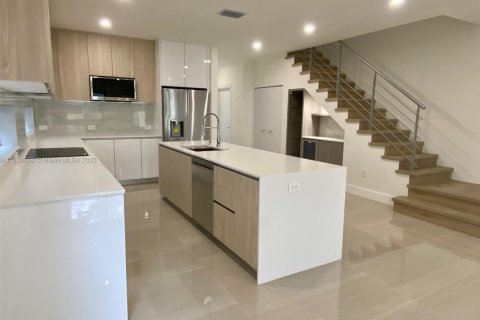 Townhouse in Fort Lauderdale, Florida 3 bedrooms № 1825785 - photo 9