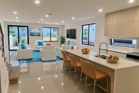 Townhouse in Fort Lauderdale, Florida 3 bedrooms № 1825785 - photo 7