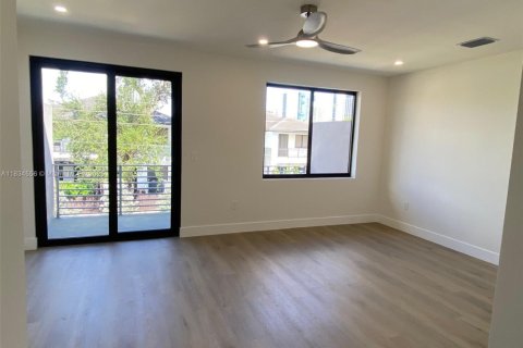 Townhouse in Fort Lauderdale, Florida 3 bedrooms № 1825785 - photo 16