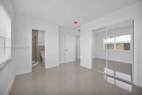 Apartment in Margate, Florida 2 bedrooms, 76.83 sq.m. № 2401342 - photo 21