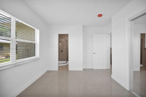 Apartment in Margate, Florida 2 bedrooms, 76.83 sq.m. № 2401342 - photo 20
