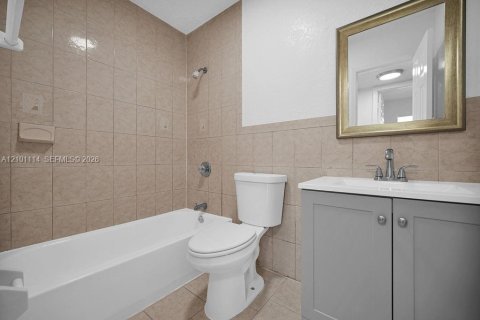 Apartment in Margate, Florida 2 bedrooms, 76.83 sq.m. № 2401342 - photo 17