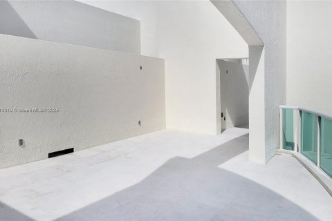 Copropriété à louer à Aventura, Floride: 6 chambres, 553.51 m2 № 1875159 - photo 26