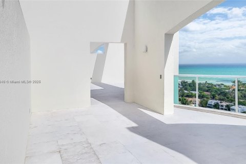 Copropriété à louer à Aventura, Floride: 6 chambres, 553.51 m2 № 1875159 - photo 24