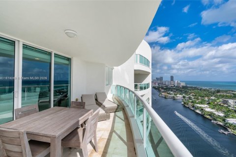 Copropriété à louer à Aventura, Floride: 6 chambres, 553.51 m2 № 1875159 - photo 5