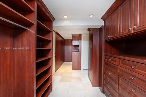 Copropriété à louer à Aventura, Floride: 6 chambres, 553.51 m2 № 1875159 - photo 29