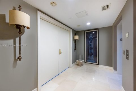 Copropriété à louer à Aventura, Floride: 6 chambres, 553.51 m2 № 1875159 - photo 21