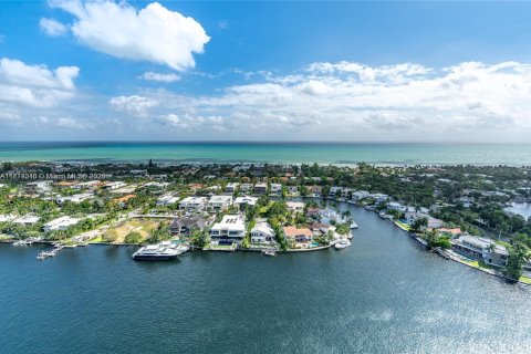 Copropriété à louer à Aventura, Floride: 6 chambres, 553.51 m2 № 1875159 - photo 8