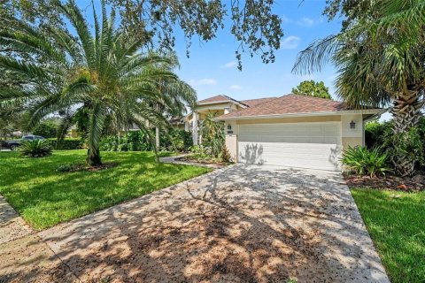 House in Kissimmee, Florida 3 bedrooms, 200.2 sq.m. № 2413855 - photo 4