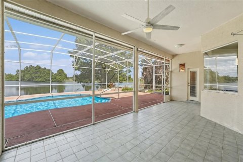 House in Kissimmee, Florida 3 bedrooms, 200.2 sq.m. № 2413855 - photo 28