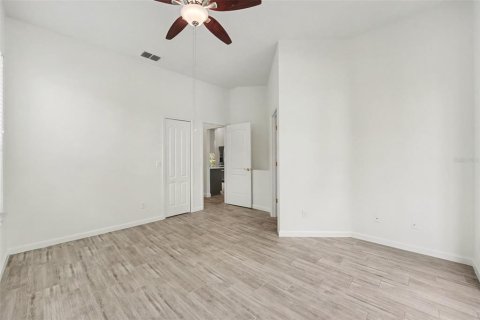 House in Kissimmee, Florida 3 bedrooms, 200.2 sq.m. № 2413855 - photo 19