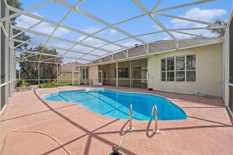 House in Kissimmee, Florida 3 bedrooms, 200.2 sq.m. № 2413855 - photo 29