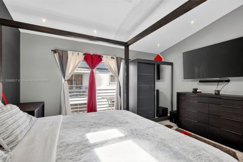 Купить виллу или дом в Майами, Флорида 3 спальни, 134.62м2, № 1951372 - фото 22