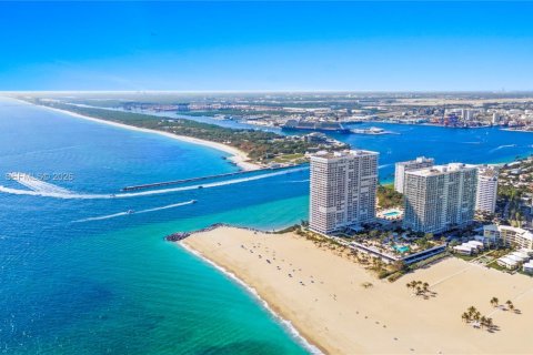 Condo in Fort Lauderdale, Florida, 4 bedrooms  № 2001865