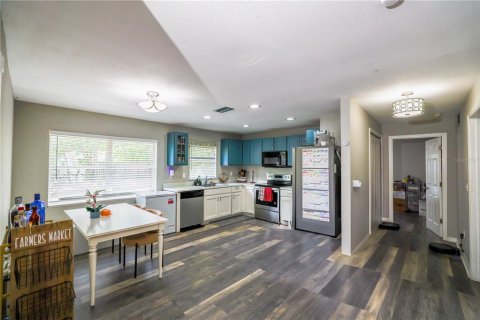 Casa en venta en Tampa, Florida, 3 dormitorios, 115.01 m2 № 1609823 - foto 9