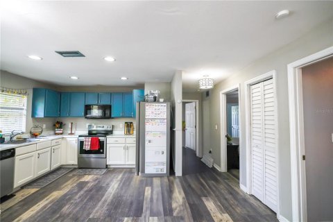 Casa en venta en Tampa, Florida, 3 dormitorios, 115.01 m2 № 1609823 - foto 4
