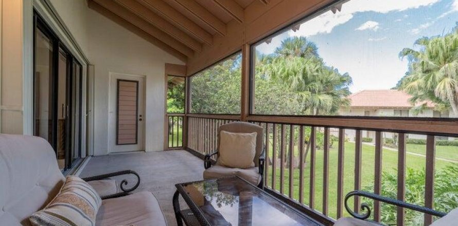 Condo in Palm Beach Gardens, Florida, 2 bedrooms  № 1100420