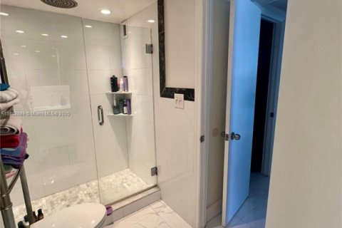 Купить кондоминиум в Майами-Бич, Флорида 1 спальня, 79.43м2, № 1957926 - фото 12