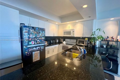 Купить кондоминиум в Майами-Бич, Флорида 1 спальня, 79.43м2, № 1957926 - фото 3
