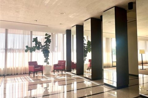 Купить кондоминиум в Майами-Бич, Флорида 1 спальня, 79.43м2, № 1957926 - фото 20