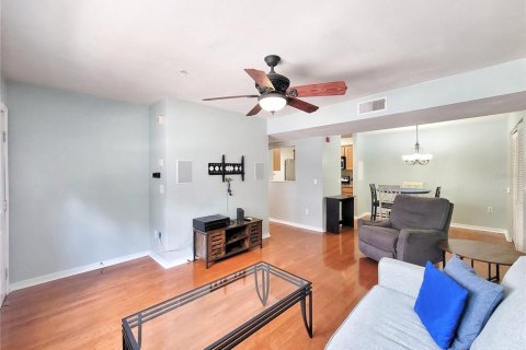 Condominio en venta en Gainesville, Florida, 2 dormitorios, 82.5 m2 № 1839827 - foto 6
