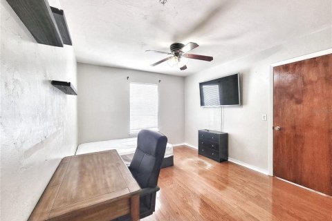Condominio en venta en Gainesville, Florida, 2 dormitorios, 82.5 m2 № 1839827 - foto 17