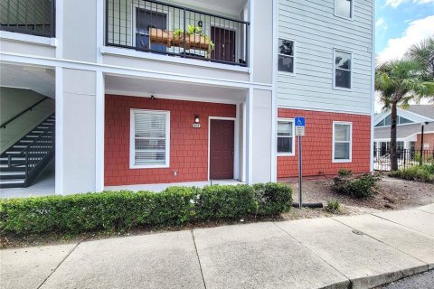 Condominio en venta en Gainesville, Florida, 2 dormitorios, 82.5 m2 № 1839827 - foto 3