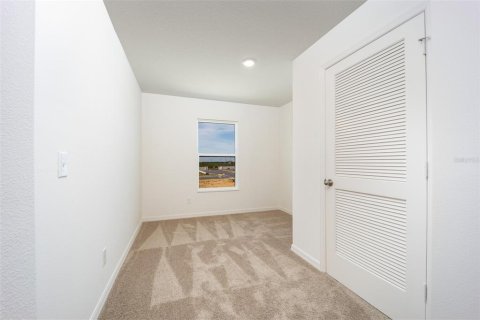 Townhouse in Dundee, Florida 3 bedrooms, 168.8 sq.m. № 1840509 - photo 12