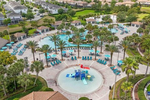 Casa en venta en Four Corners, Florida, 6 dormitorios, 310.2 m2 № 2212174 - foto 19