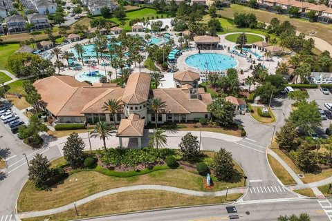Casa en venta en Four Corners, Florida, 6 dormitorios, 310.2 m2 № 2212174 - foto 8