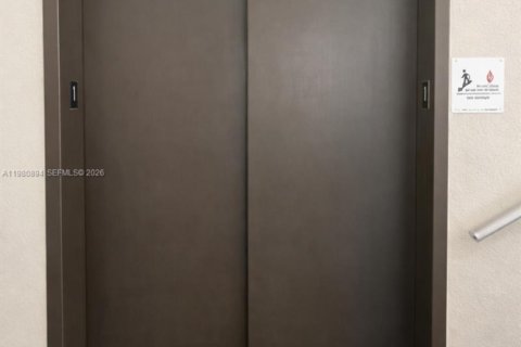 Immobilier commercial à vendre à Opa-locka, Floride № 2044170 - photo 7