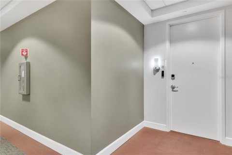 Condominio en venta en Orlando, Florida, 2 dormitorios, 111.3 m2 № 1745493 - foto 4