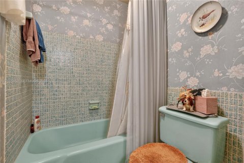 Casa en venta en Palmetto Bay, Florida, 4 dormitorios, 217.21 m2 № 2429976 - foto 14