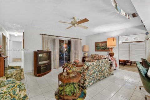 Casa en venta en Palmetto Bay, Florida, 4 dormitorios, 217.21 m2 № 2429976 - foto 17