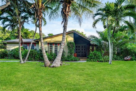 Casa en venta en Palmetto Bay, Florida, 4 dormitorios, 217.21 m2 № 2429976 - foto 2