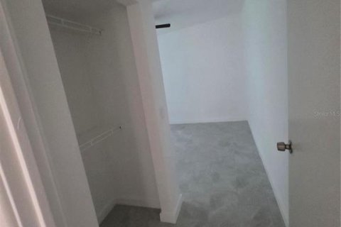 House in Sanford, Florida 3 bedrooms, 132.29 sq.m. № 2096095 - photo 5