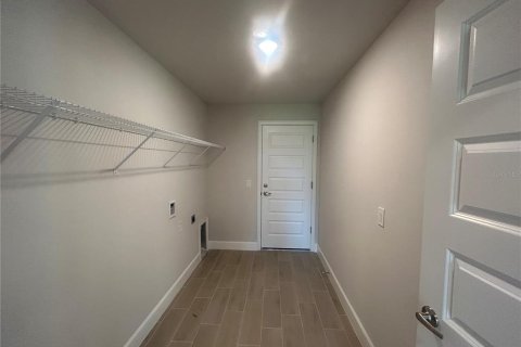 House in Port Charlotte, Florida 4 bedrooms, 201.51 sq.m. № 1651109 - photo 20