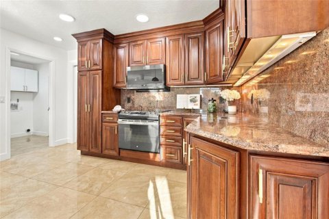 Villa ou maison à vendre à Nokomis, Floride: 3 chambres, 173.36 m2 № 2430809 - photo 11