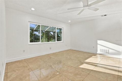 Villa ou maison à vendre à Nokomis, Floride: 3 chambres, 173.36 m2 № 2430809 - photo 12