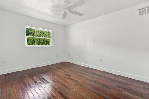 Villa ou maison à vendre à Nokomis, Floride: 3 chambres, 173.36 m2 № 2430809 - photo 21