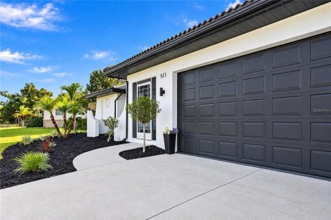 Villa ou maison à vendre à Nokomis, Floride: 3 chambres, 173.36 m2 № 2430809 - photo 2