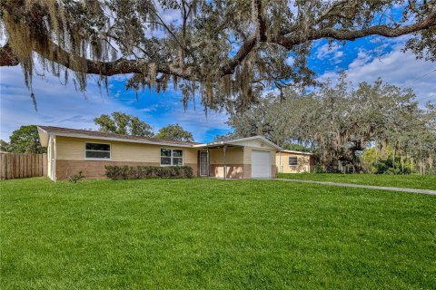 House in Spring Hill, Florida 2 bedrooms, 92.34 sq.m. № 2394385 - photo 3