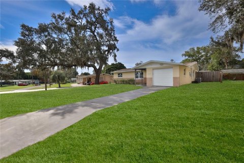 House in Spring Hill, Florida 2 bedrooms, 92.34 sq.m. № 2394385 - photo 4