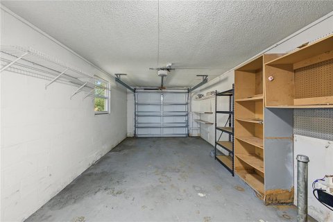 House in Spring Hill, Florida 2 bedrooms, 92.34 sq.m. № 2394385 - photo 27