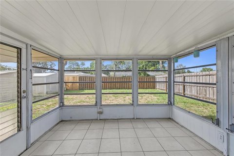 House in Spring Hill, Florida 2 bedrooms, 92.34 sq.m. № 2394385 - photo 21