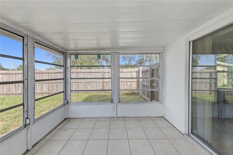 House in Spring Hill, Florida 2 bedrooms, 92.34 sq.m. № 2394385 - photo 22