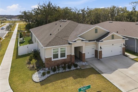 Villa ou maison à vendre à Kissimmee, Floride: 4 chambres, 264.86 m2 № 2142003 - photo 3