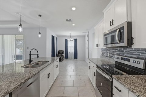 Villa ou maison à vendre à Kissimmee, Floride: 4 chambres, 264.86 m2 № 2142003 - photo 21