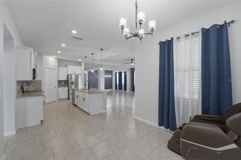 Villa ou maison à vendre à Kissimmee, Floride: 4 chambres, 264.86 m2 № 2142003 - photo 25